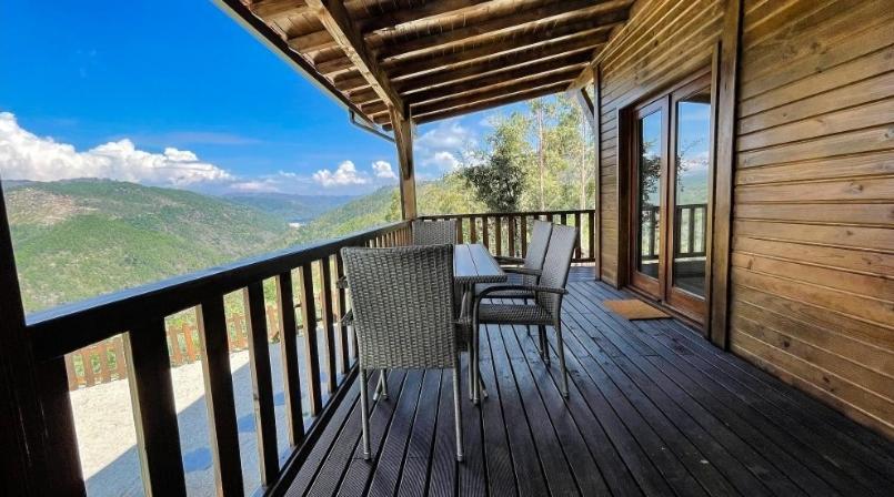 Quinta Da Resteva-Chale Do Rio Вієйра-ду-Міню Екстер'єр фото